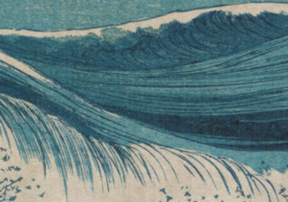 A detail from 'Hato zu' a woodcut by Konen Uchara. It shows a rolling blue ocean with white flecks and a blue sky.